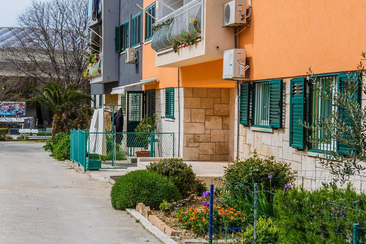 Apartment Emica Split Exterior photo