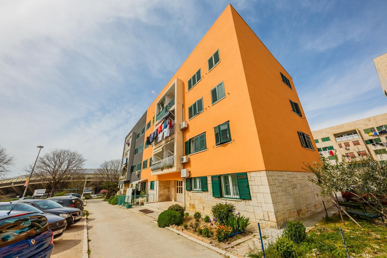 Apartment Emica Split Exterior photo